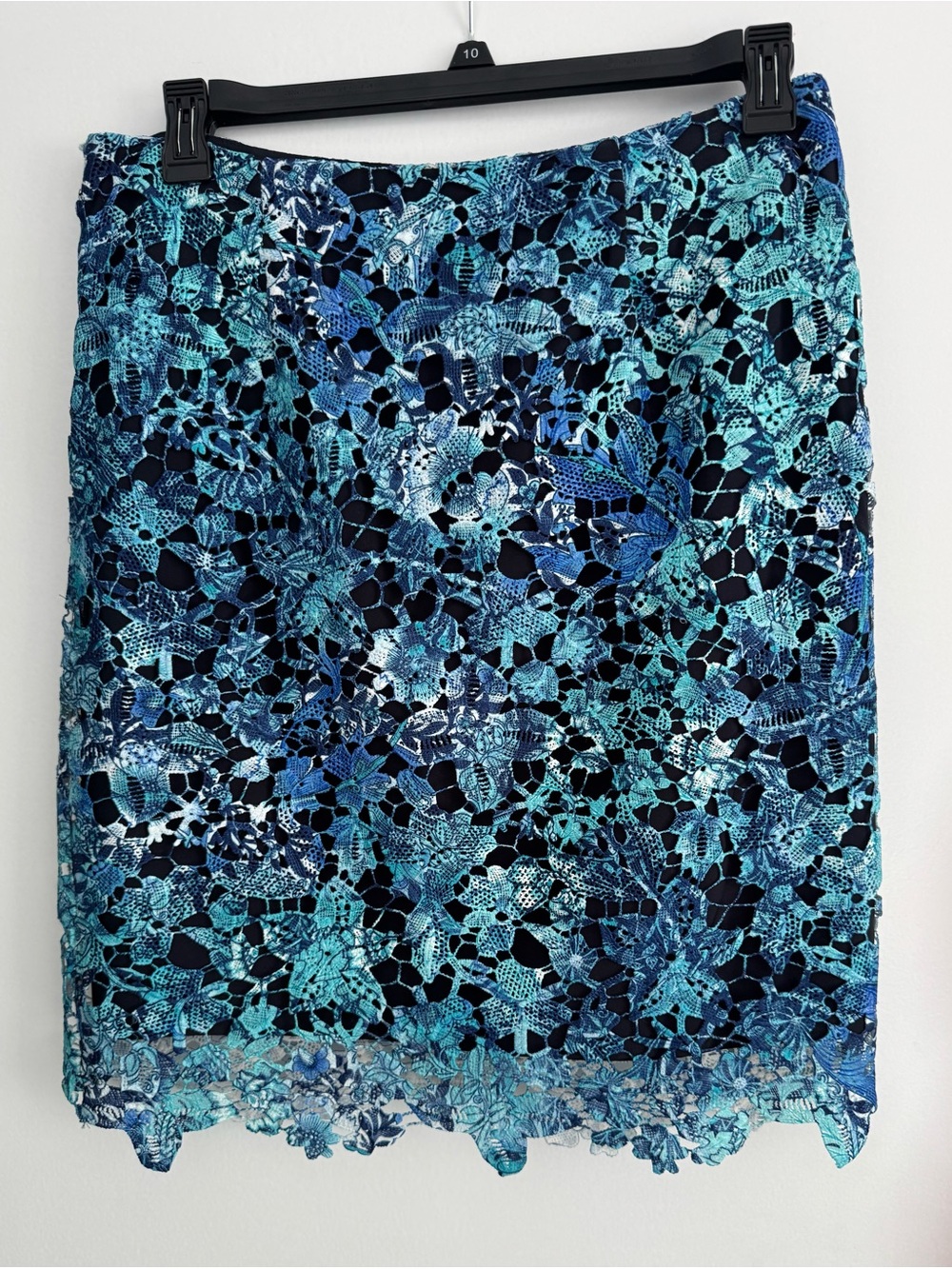 Tahari lace pencil skirt 10